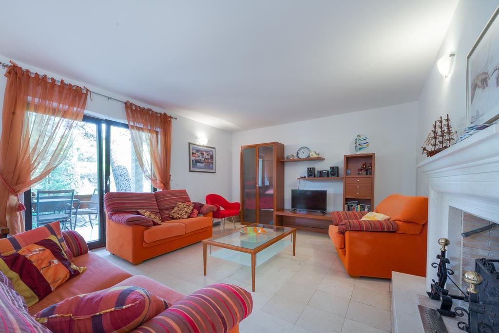 Apartment Dora ツァヴタット エクステリア 写真